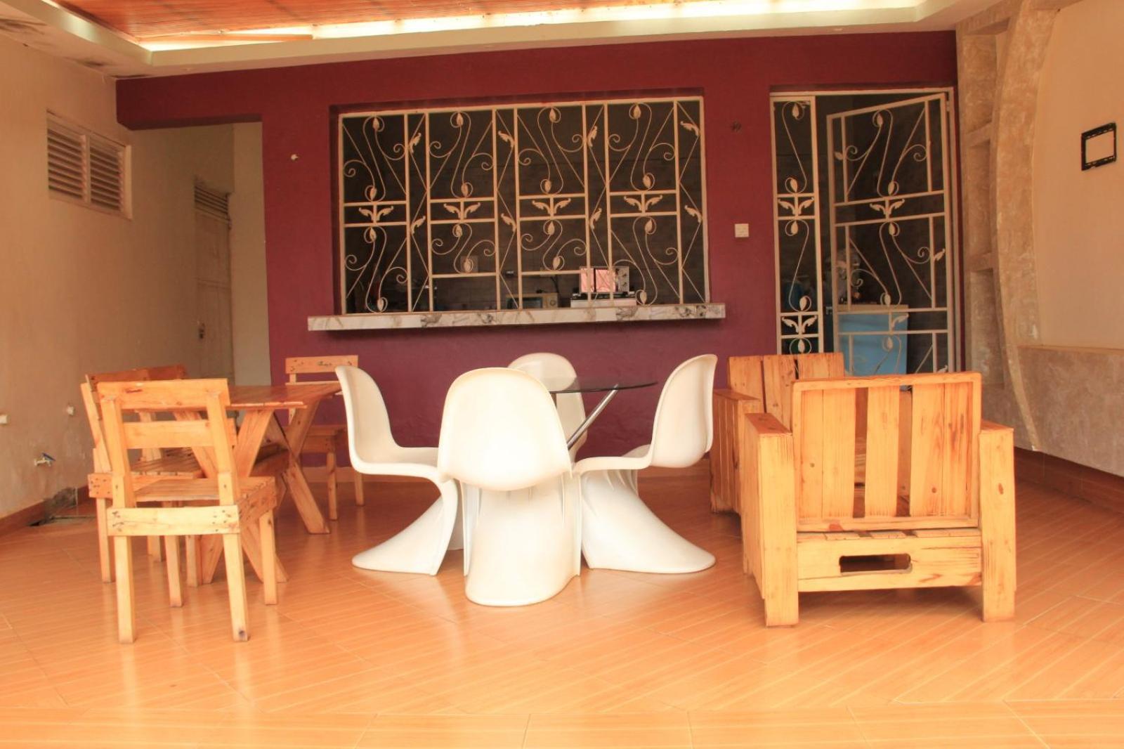 Airport Shoebill Hotel Entebbe Exterior photo