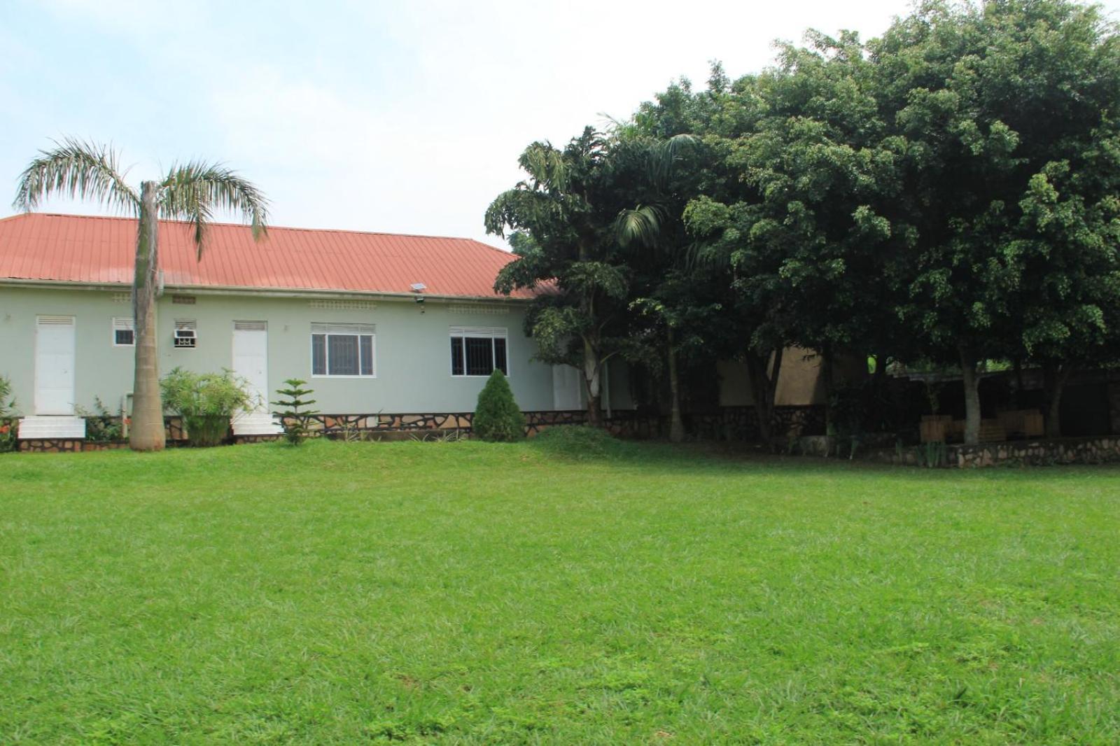 Airport Shoebill Hotel Entebbe Exterior photo