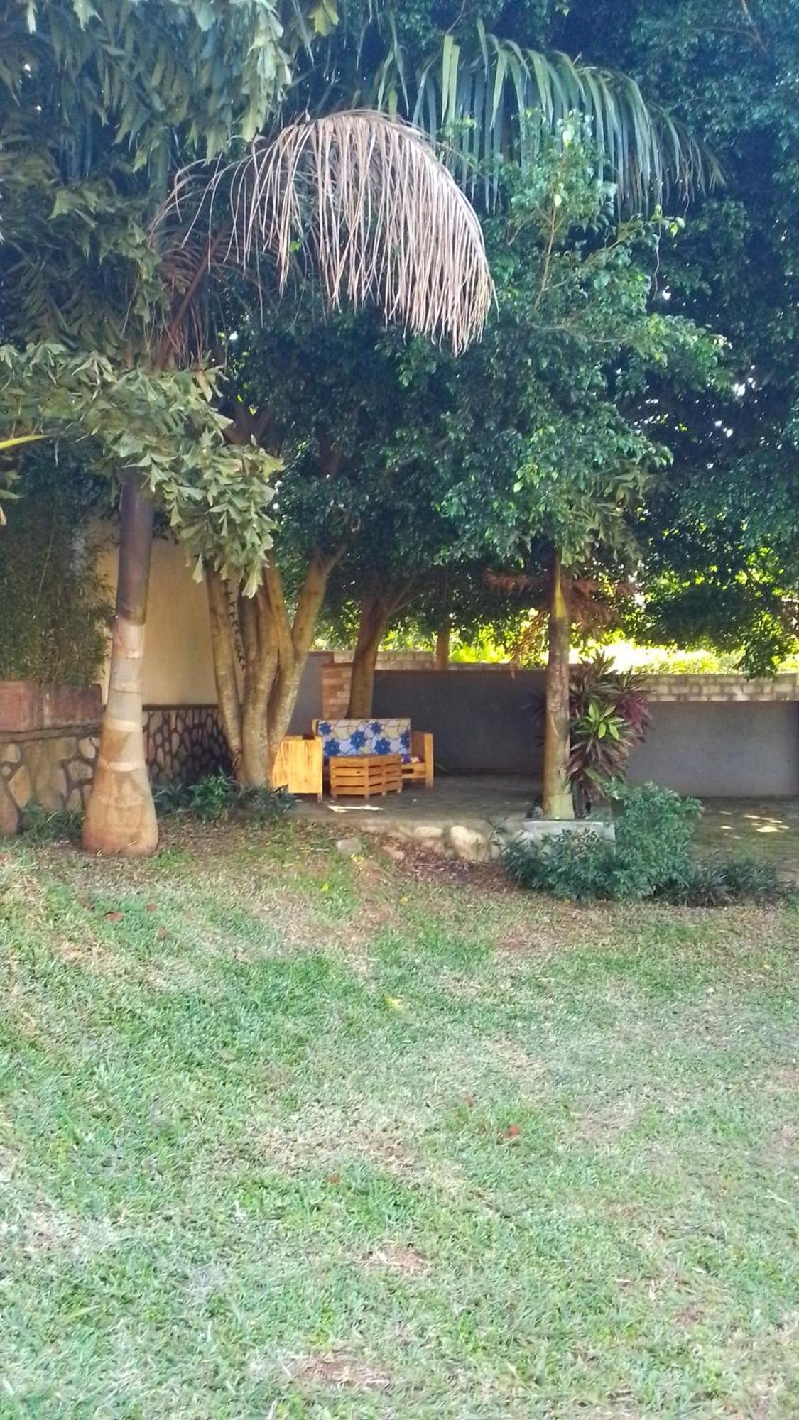 Airport Shoebill Hotel Entebbe Exterior photo