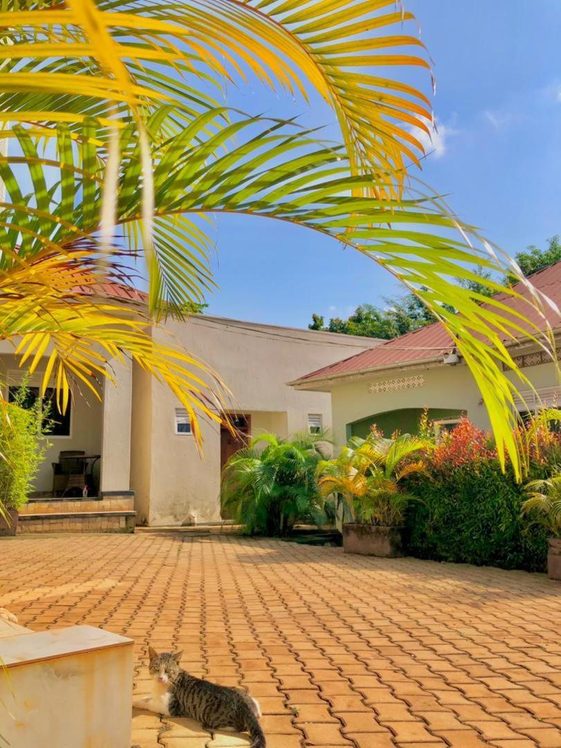 Airport Shoebill Hotel Entebbe Exterior photo